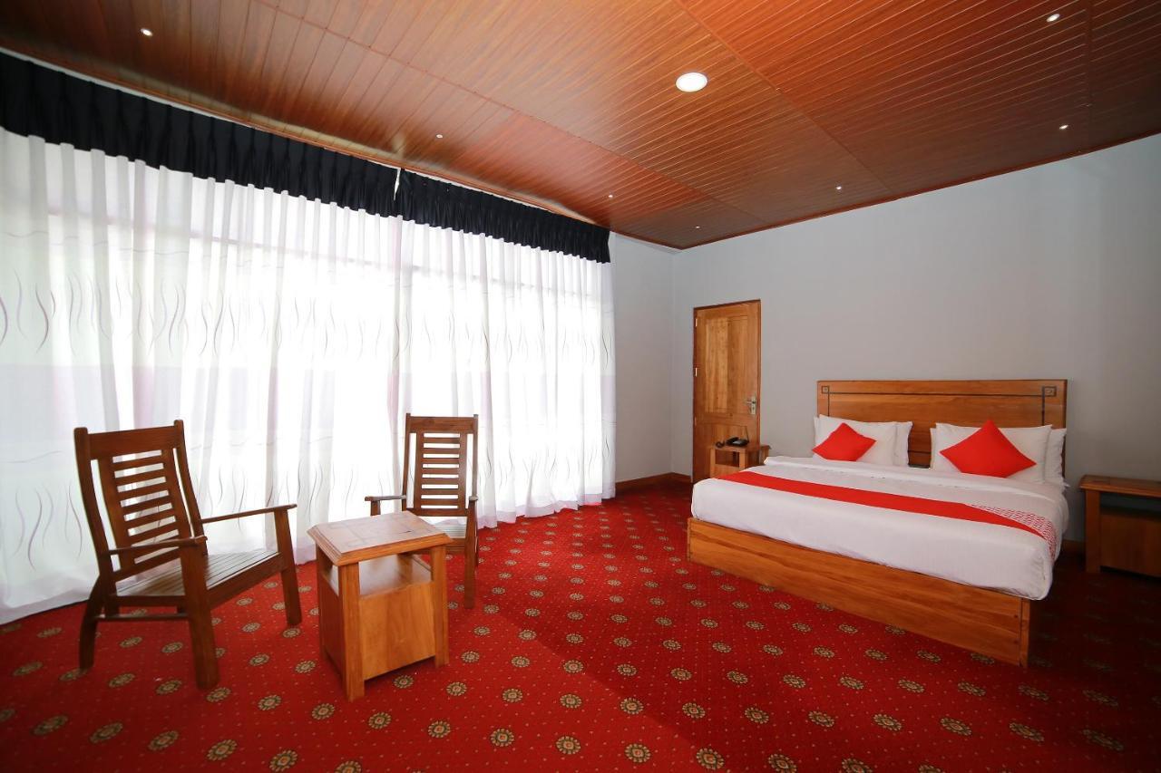 Oyo 278 Hotel Rivelka Kundasale Rom bilde