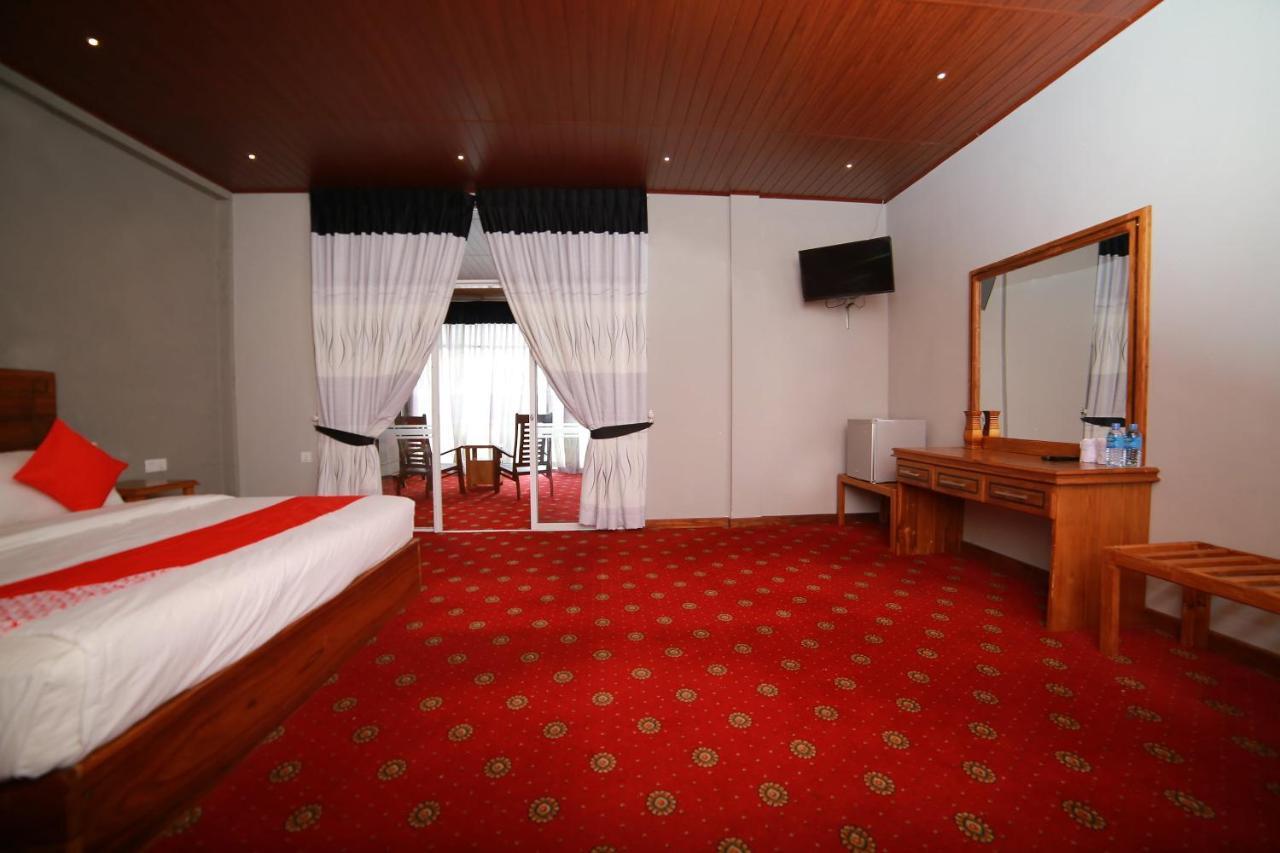 Oyo 278 Hotel Rivelka Kundasale Eksteriør bilde